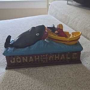 Vintage Jonah & The Whale Bank